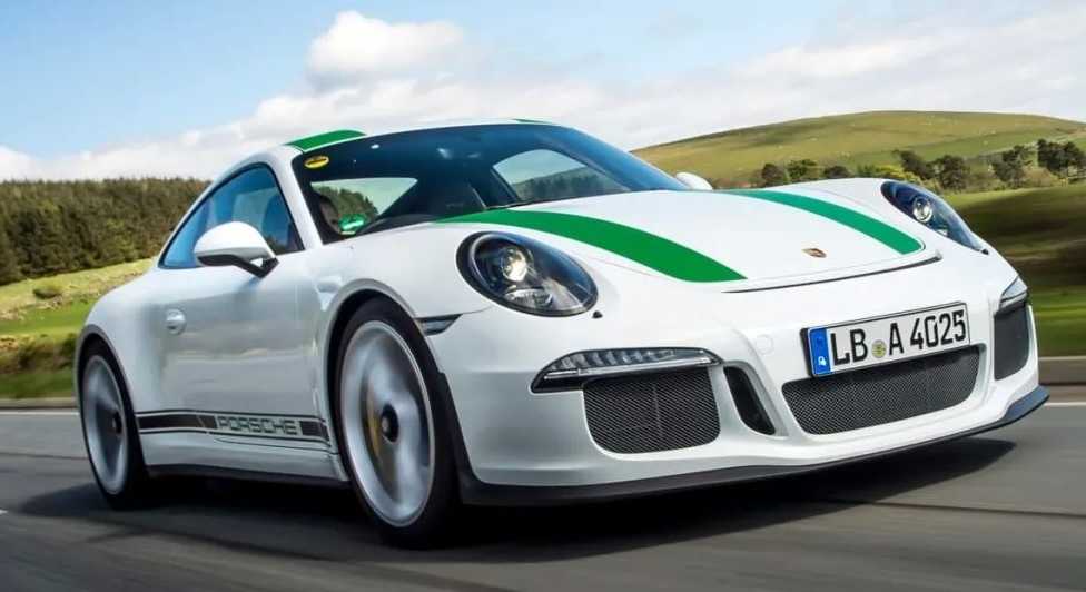 Porsche 911 R: The Pinnacle of Pure Road - Focused Driving Pleasure